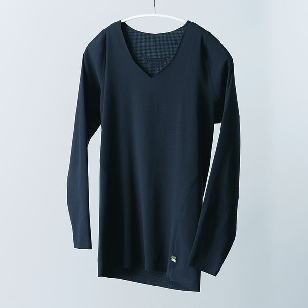 LONG SLEEVES V-NECK